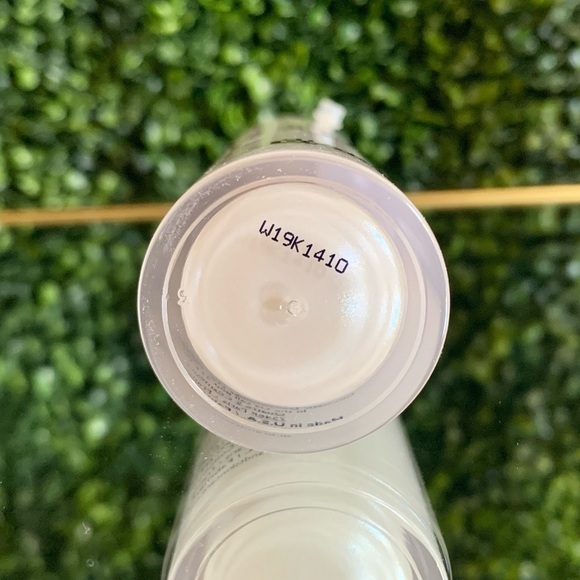 Dr. Brandt Light Years Away Whitening Essence Dark Spot Serum | NEW | Price FIRM - Picture 6 of 8